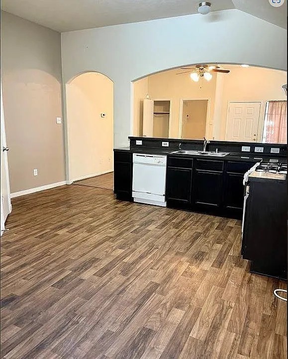 9210 Strawberry Cactus Loop Houston, TX 77064 - Photo 4 of 11