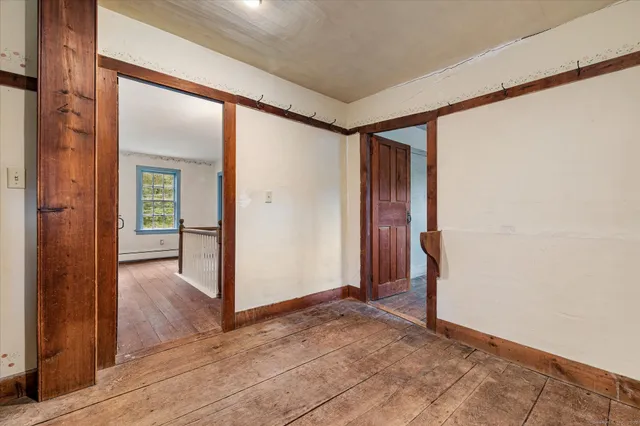 $395,000 | 516 Brooklyn Road, Canterbury, CT 06331