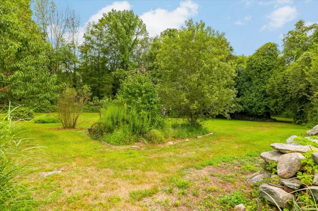 $395,000 | 516 Brooklyn Road, Canterbury, CT 06331