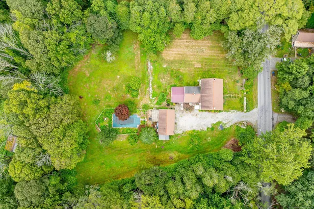 $395,000 | 516 Brooklyn Road, Canterbury, CT 06331