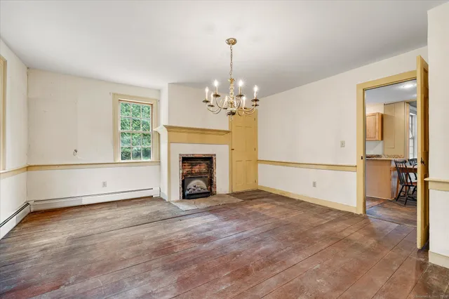 $395,000 | 516 Brooklyn Road, Canterbury, CT 06331