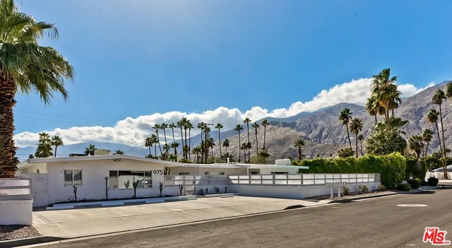 $1,995,000 | 975 East Camino Parocela, Palm Springs, CA 92264