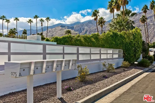 $1,995,000 | 975 East Camino Parocela, Palm Springs, CA 92264