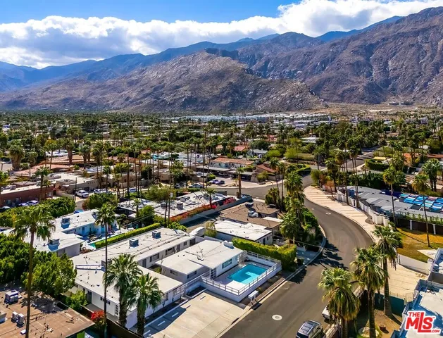 $1,995,000 | 975 East Camino Parocela, Palm Springs, CA 92264