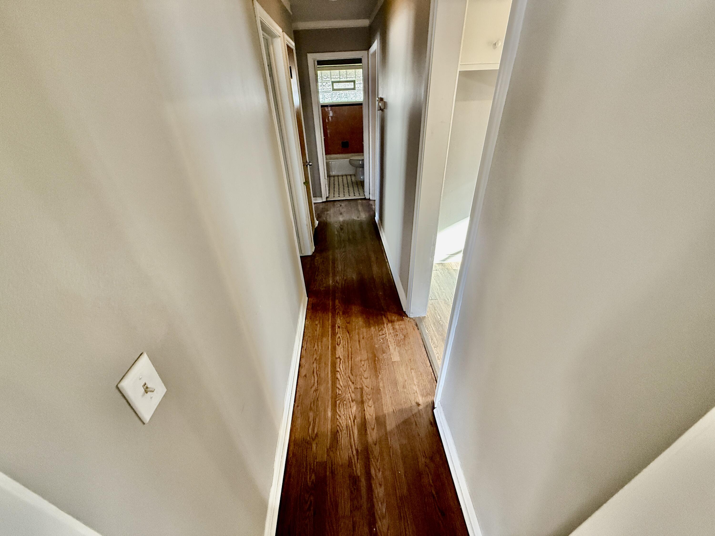 22084 Shakespeare Avenue Eastpointe, MI 48021 - Photo 5 of 15 IMG_0282