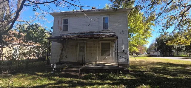 $10,000 | 1325 South H Street, Arkansas City, KS 67005