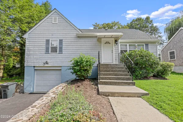 $4,950 | 98 Glenville Street, Greenwich, CT 06831
