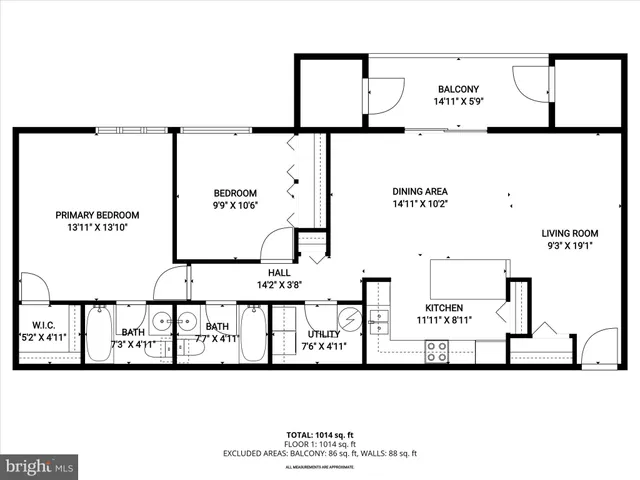 a green field with lots of bushes