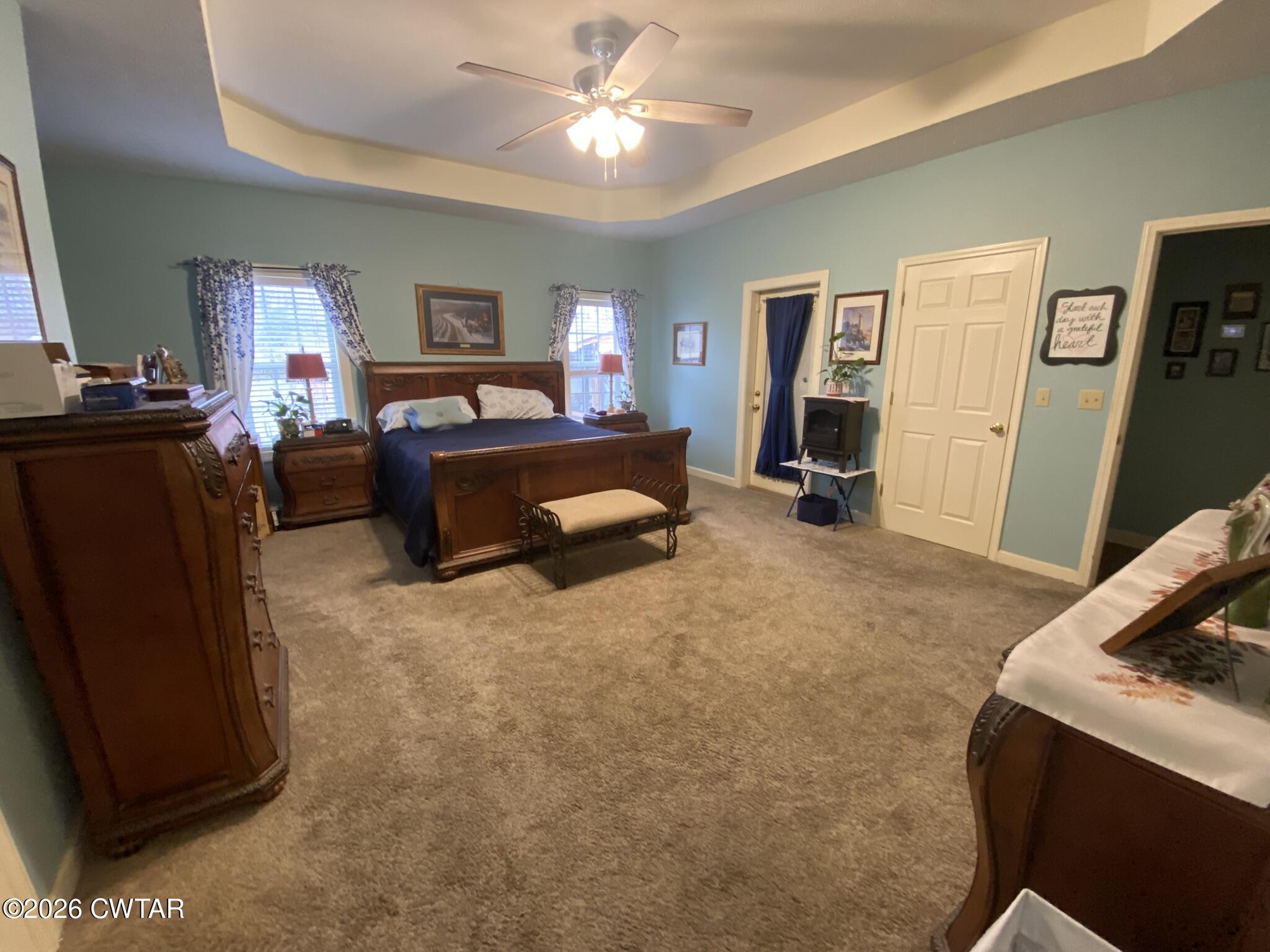 495 Knuckles Road Henderson, TN 38340 - Photo 37 of 80 a living room with furniture and a flat screen tv