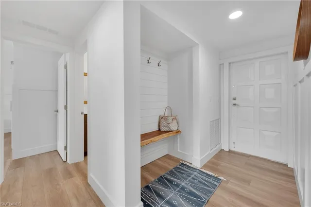 $2,399,000 | 400 Park Shore Drive, Unit 302, Naples, FL 34103