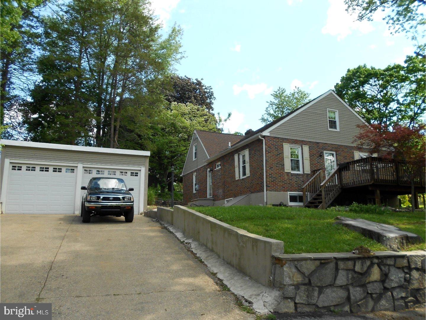 705 Harvey Road Wallingford, PA 19086 - Photo 2 of 19 Side Yard