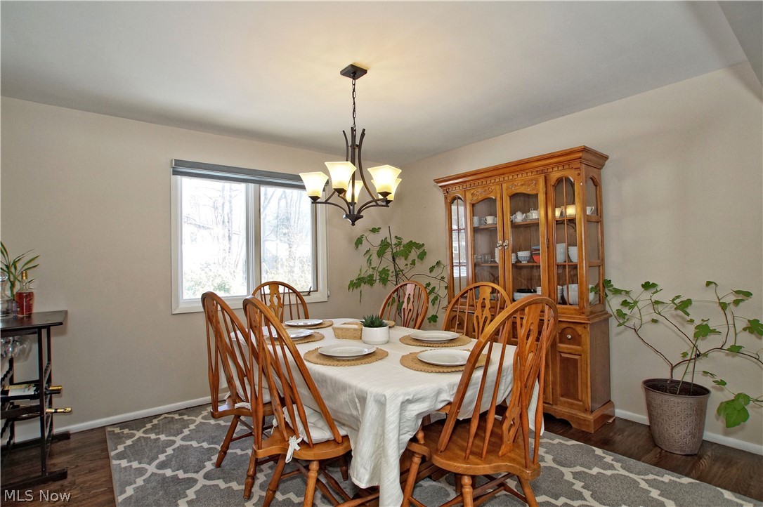 1063 Roland Road Lyndhurst, OH 44124 - Photo 7 of 33
