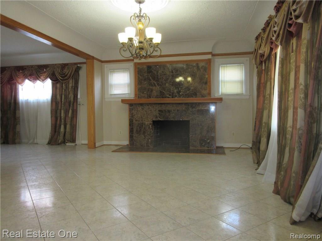 7267 Miller Road Dearborn, MI 48126 - Photo 12 of 44