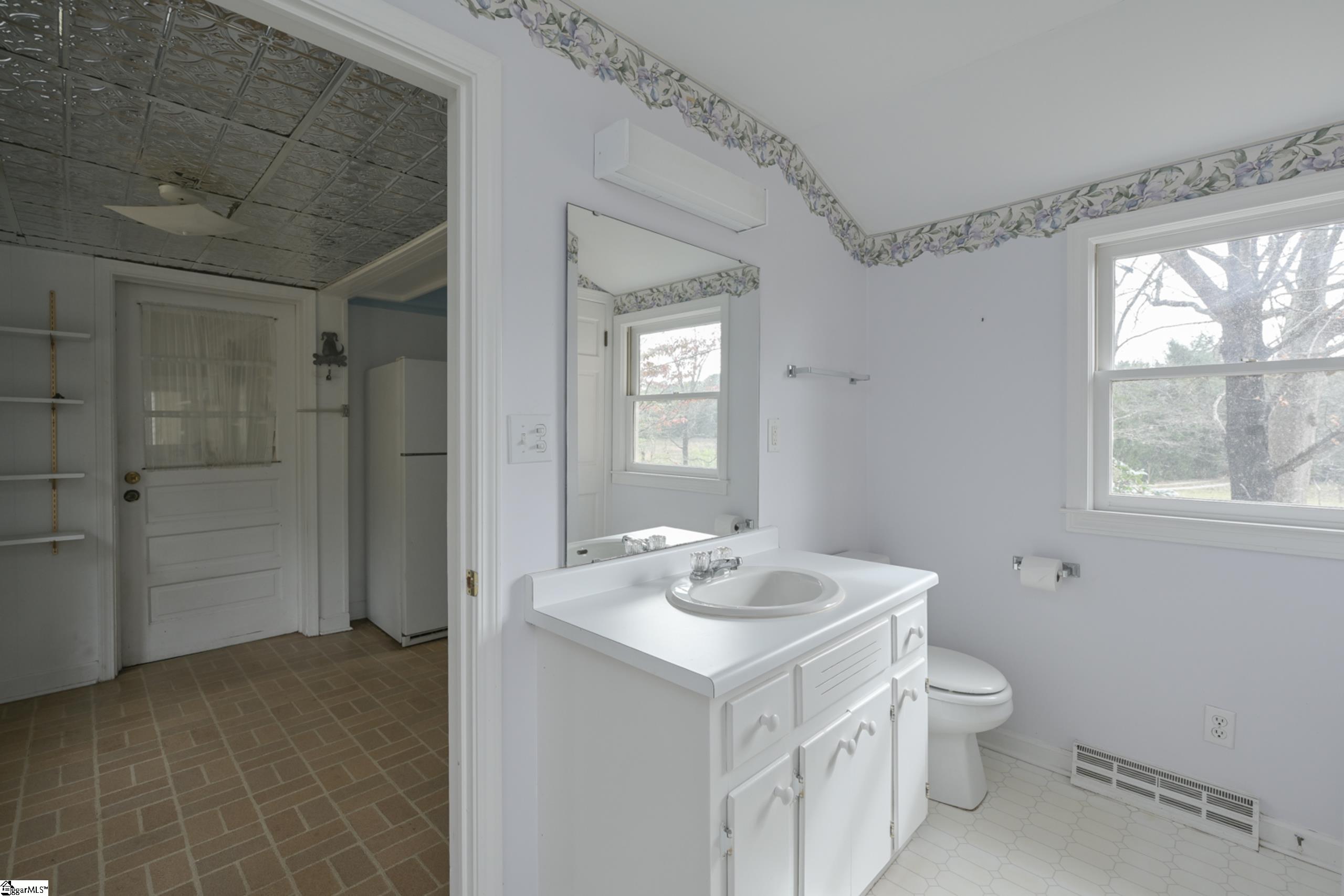 75 Fews Bridge Road Taylors, SC 29687 - Photo 14 of 34
