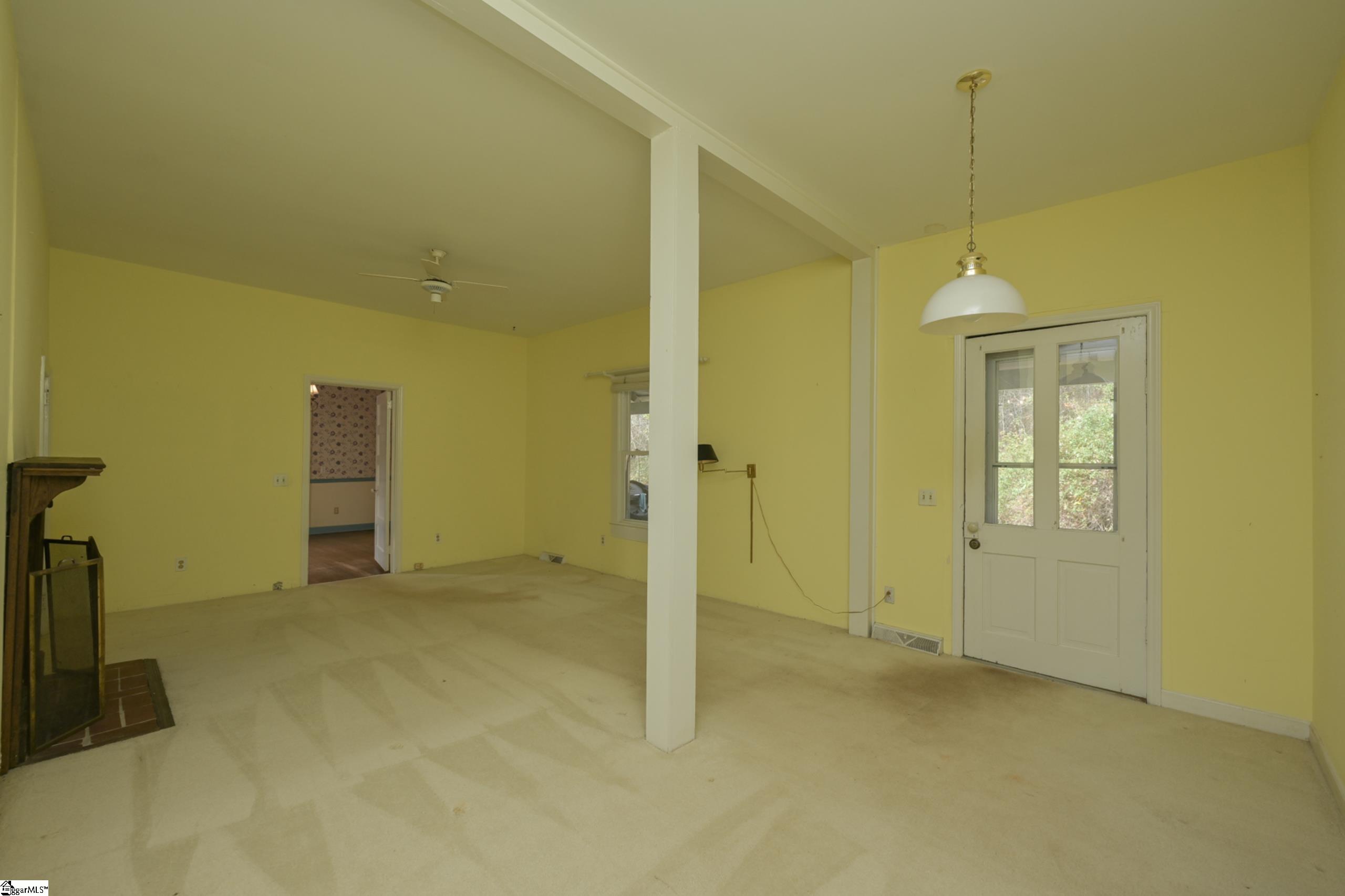 75 Fews Bridge Road Taylors, SC 29687 - Photo 5 of 34
