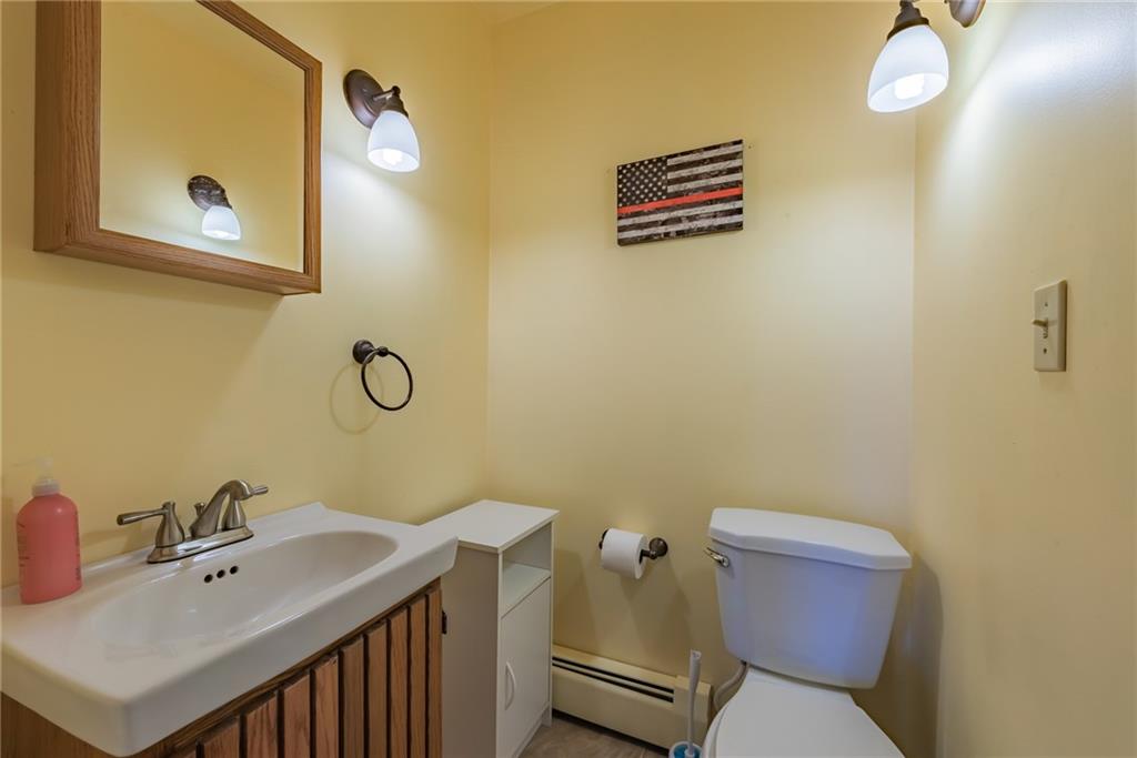1180 Alamae Lakes Road Washington, PA 15301 - Photo 12 of 24 MAIN LEVEL HALF BATH