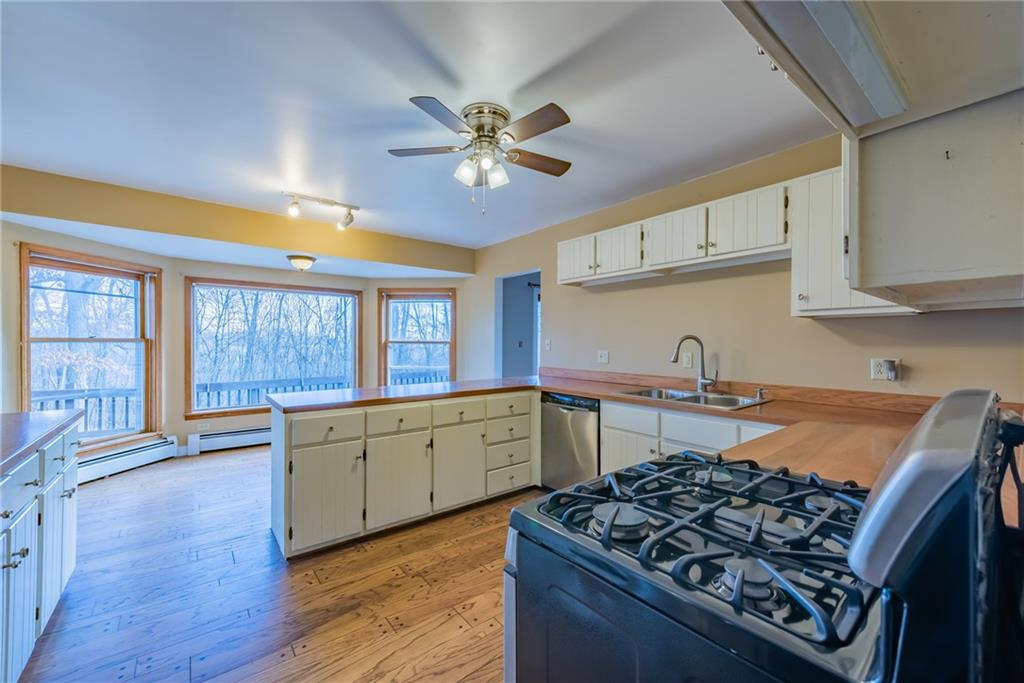 1180 Alamae Lakes Road Washington, PA 15301 - Photo 5 of 24 KITCHEN 19X13