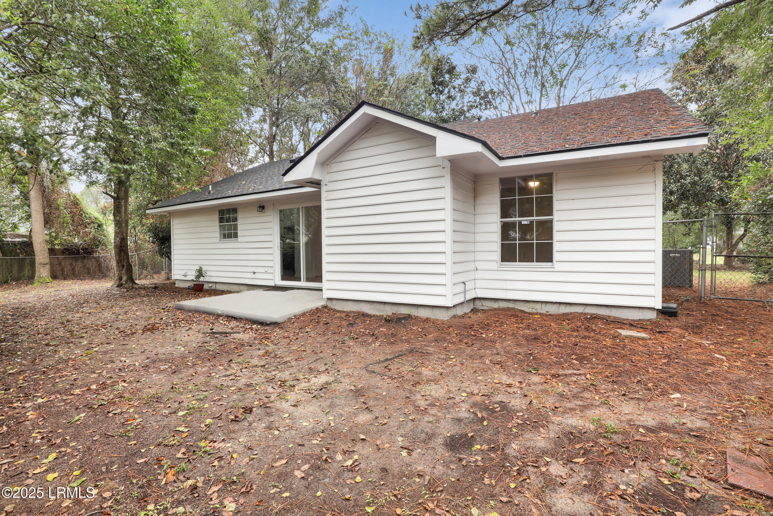 75 Blacksmith Circle Beaufort, SC 29906 - Photo 43 of 45 56_1x2a8501