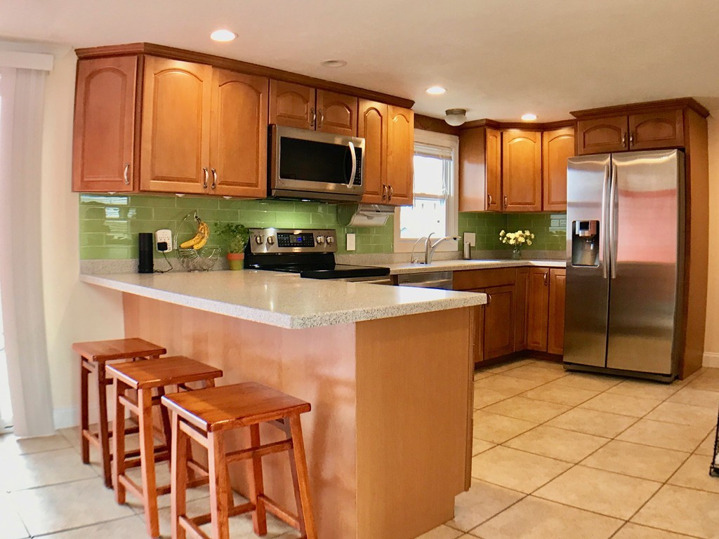 111 Wilkinson Street Worcester, MA 01606 - Photo 2 of 22 Gallery Image 2
