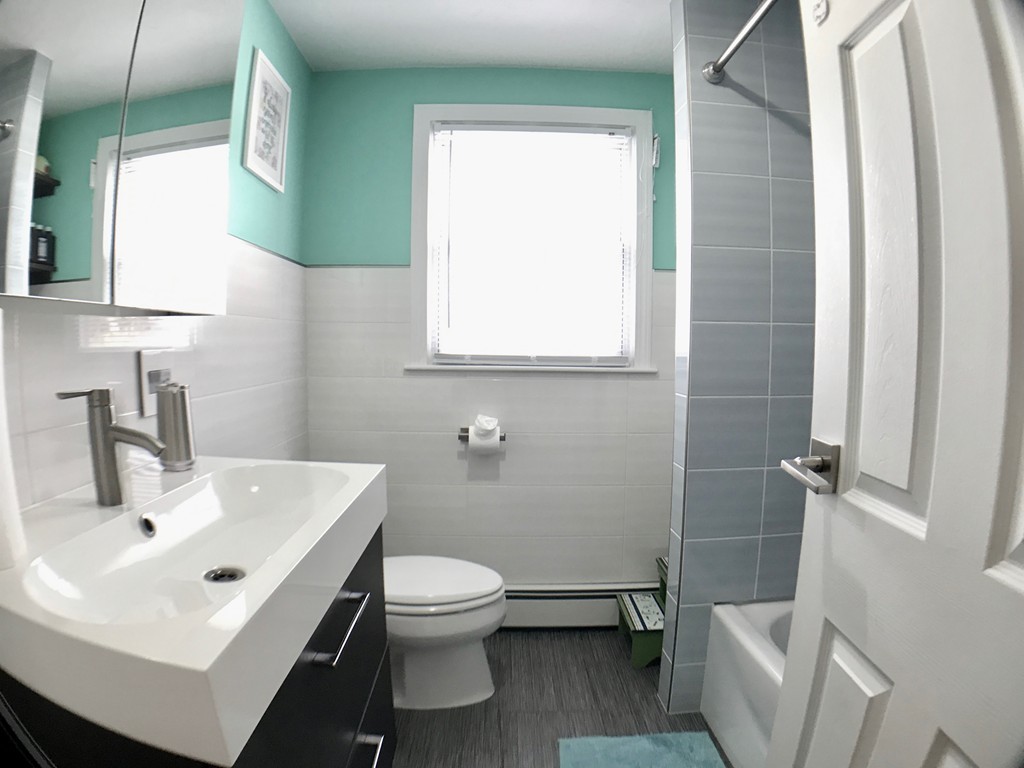 111 Wilkinson Street Worcester, MA 01606 - Photo 3 of 22 Gallery Image 3