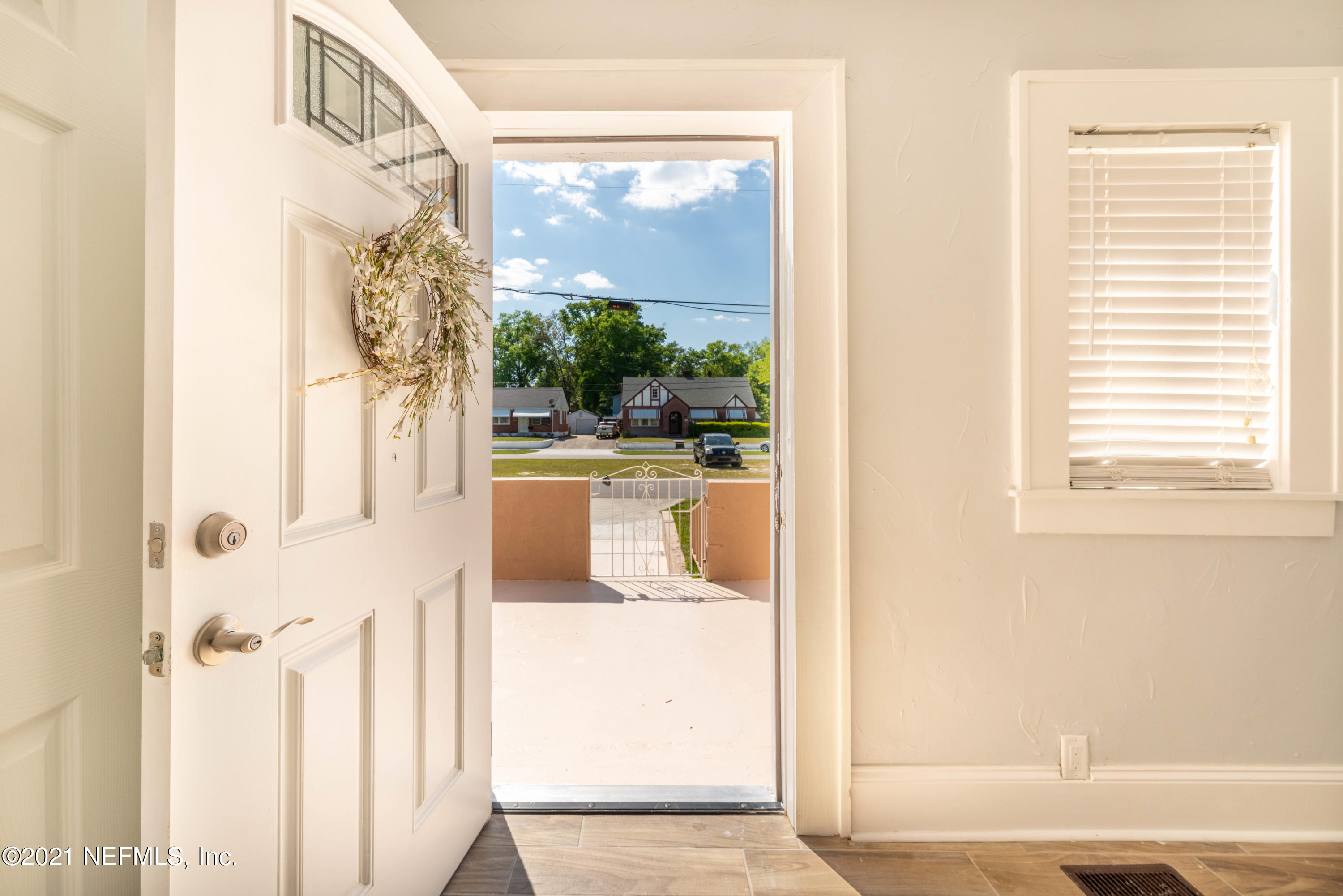 2309 Bayview Road Jacksonville, FL 32210 - Photo 3 of 47 Exterior entry way