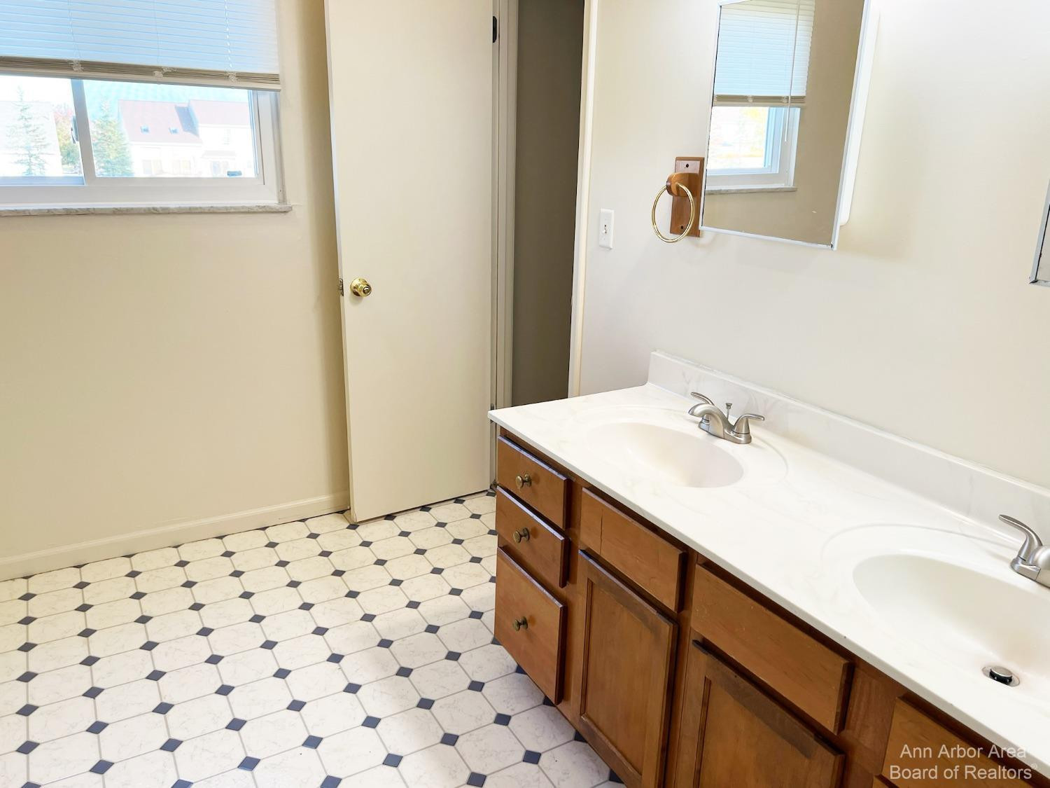 7172 Hitchingham Road Ypsilanti, MI 48197 - Photo 19 of 27 Photo 19