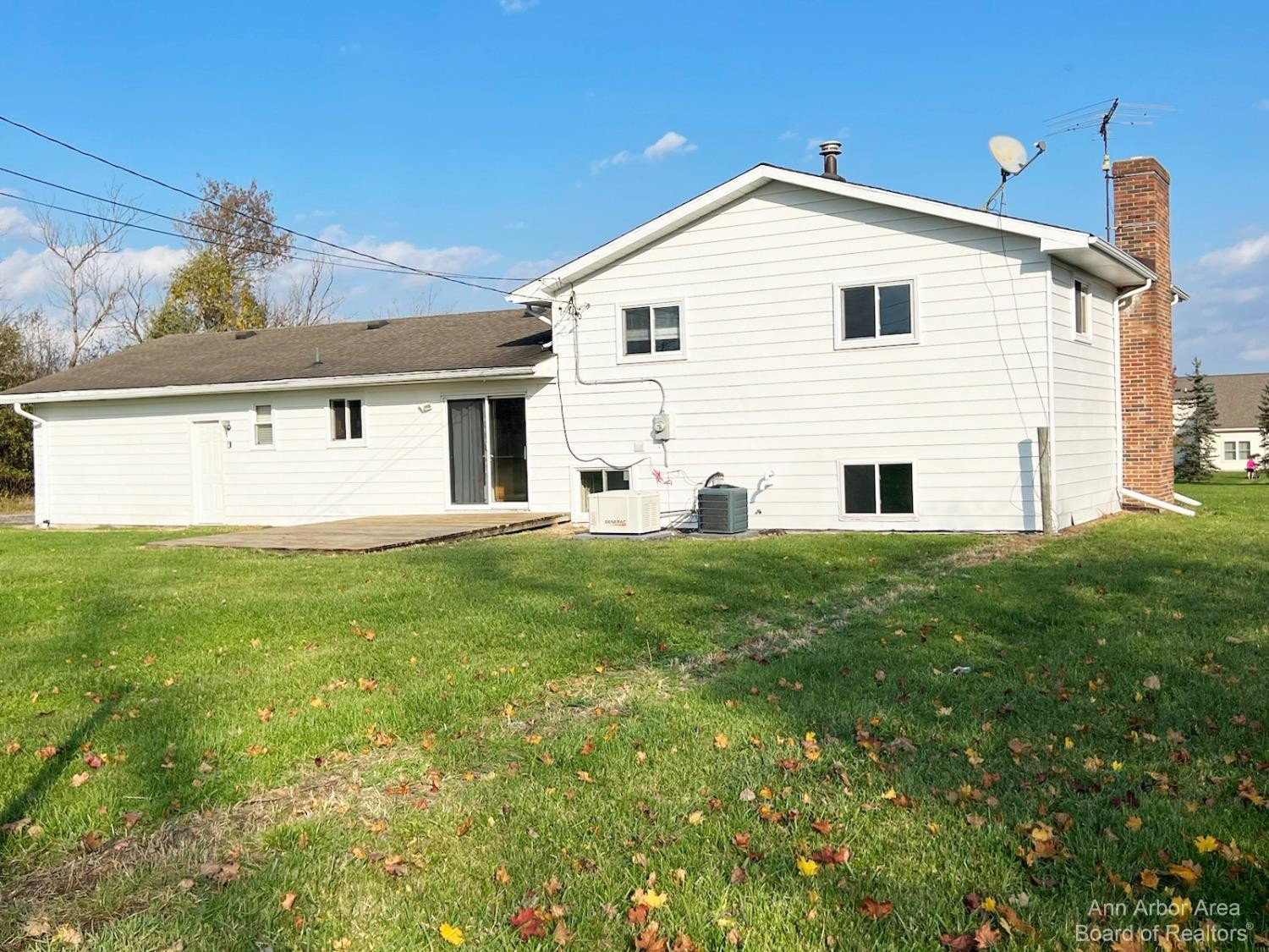 7172 Hitchingham Road Ypsilanti, MI 48197 - Photo 4 of 27 Photo 4