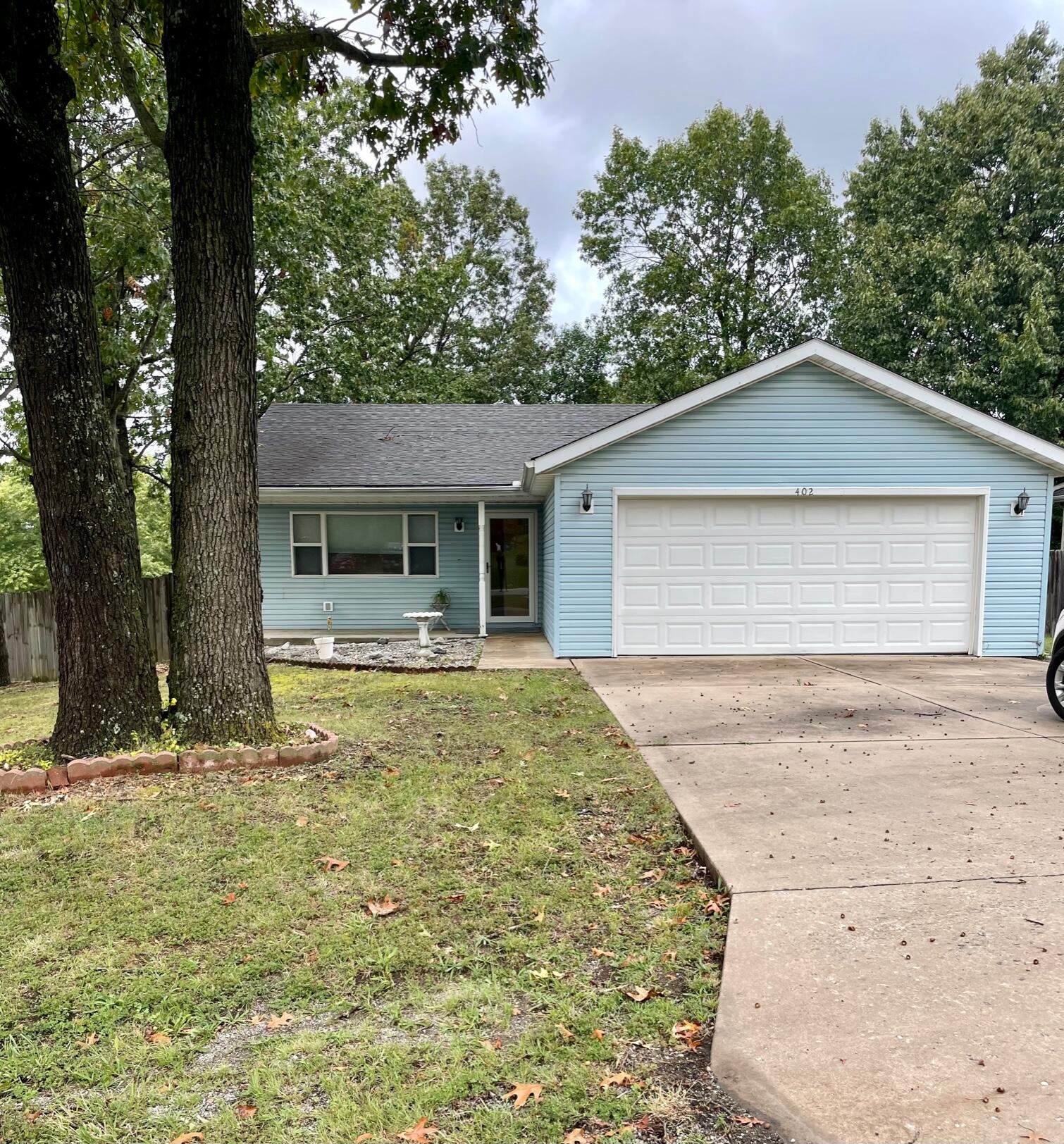 402 East Daugherty Road Neosho, MO 64850 - Photo 1 of 1 402 E Daugherty Road