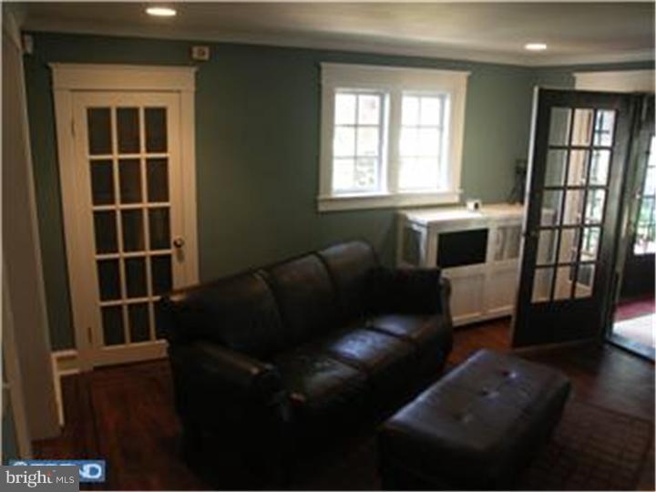 261 Ballymore Road Springfield, PA 19064 - Photo 21 of 22 Living Room