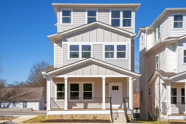 $2,250 | 1121 Lawrence Avenue, Unit 8, Madison, TN 37115