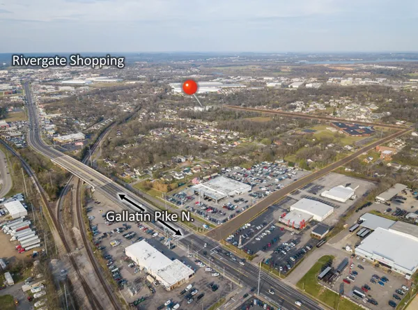 $2,280 | 1121 Lawrence Avenue, Unit 8, Madison, TN 37115