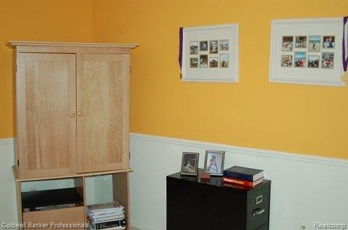 1353 Barneswood Lane Rochester, MI 48306 - Photo 12 of 25 Bedroom 2