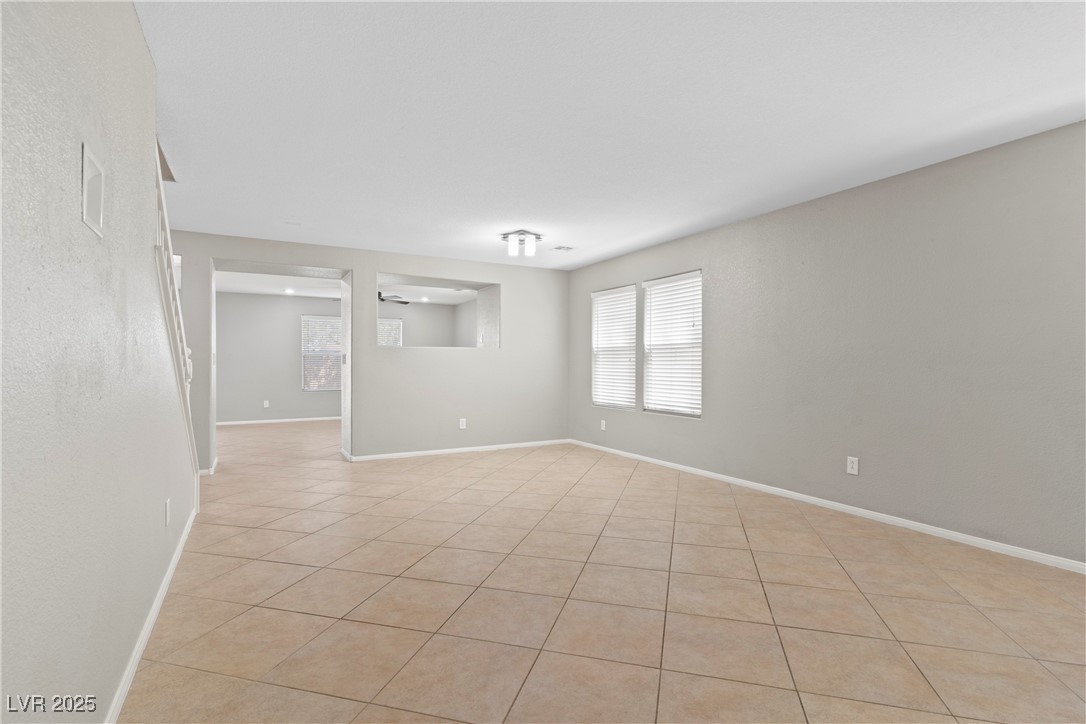 7286 Caballo Range Avenue Las Vegas, NV 89179 - Photo 3 of 40