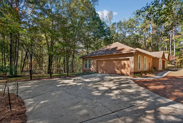 $329,900 | 12490 Ga Highway, Hamilton, GA 31811