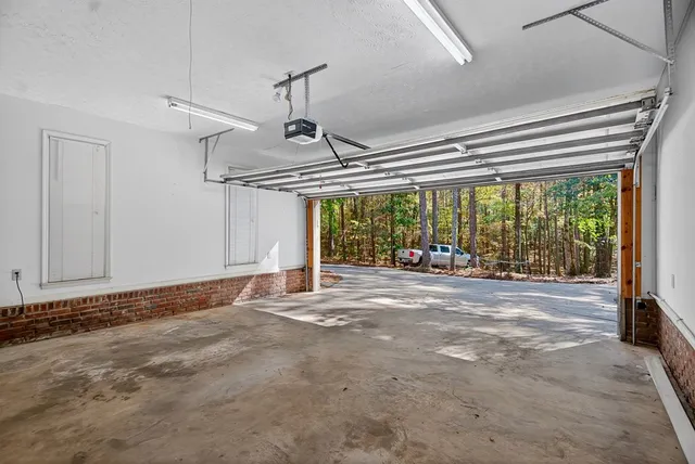 $329,900 | 12490 Ga Highway, Hamilton, GA 31811