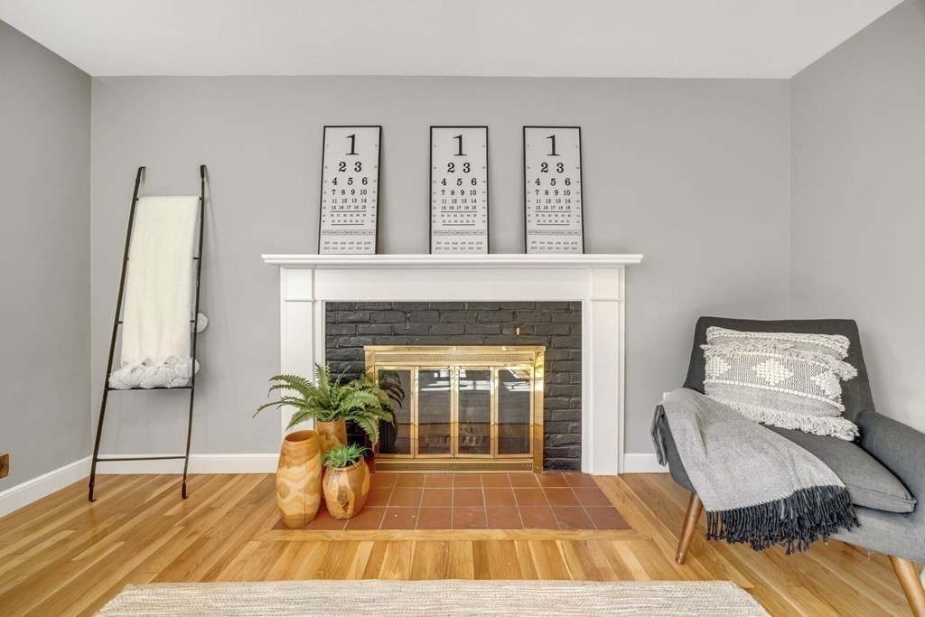 23 Johnson Road Winchester, MA 01890 - Photo 4 of 23