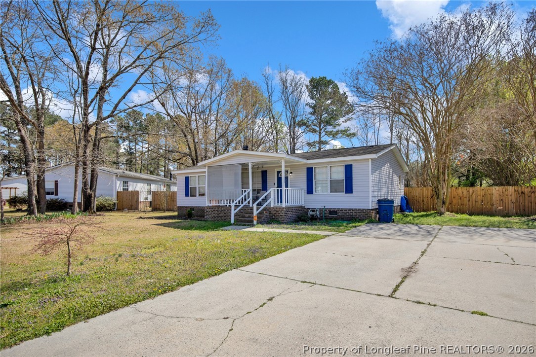 518 Inverary Drive Raeford, NC 28376 - Photo 2 of 30