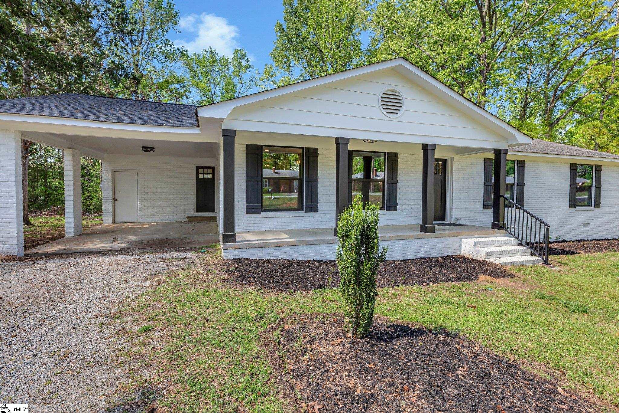 181 State Rd S-30-483 Clinton, SC 29325 - Photo 4 of 38 Gallery Image 4