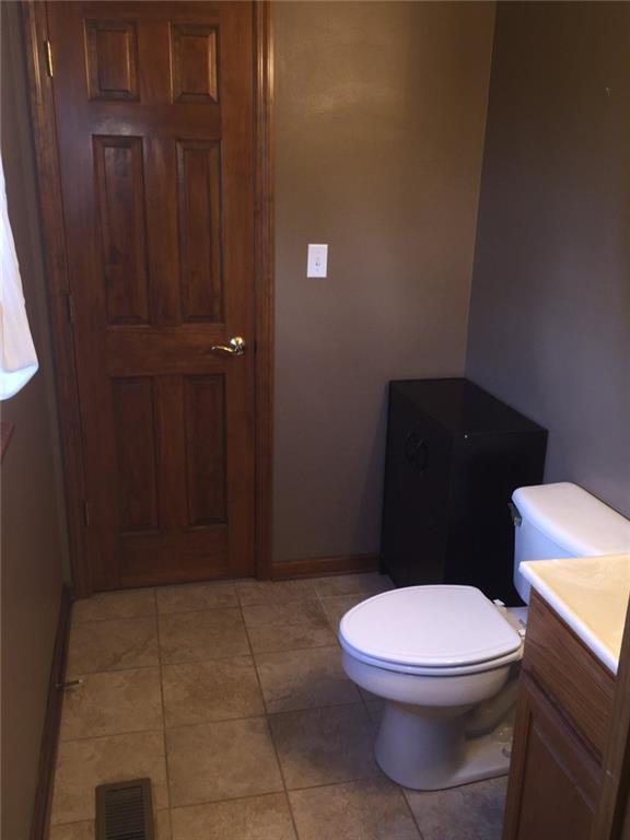 1998 Lochry Road Franklin, IN 46131 - Photo 9 of 17 Gallery Image 9