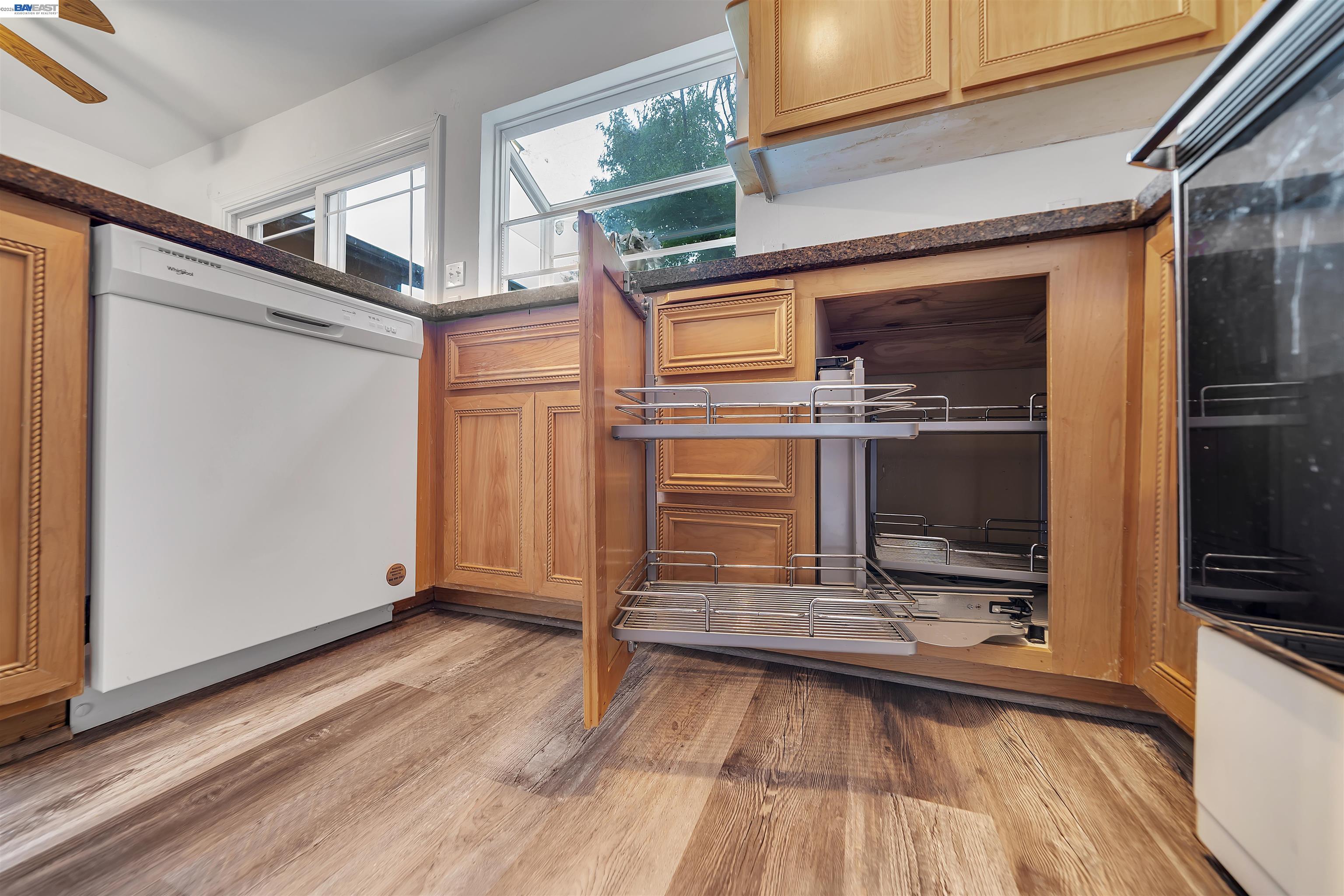 8848 La Riviera Drive, Unit B Sacramento, CA 95826 - Photo 9 of 27