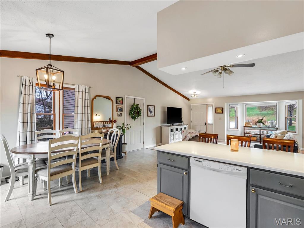 2725 Fantasy Lane Villa Ridge, MO 63089 - Photo 12 of 38