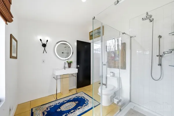 $597,000 | 195 Log Cabin Lane, Roan Mountain, TN 37687