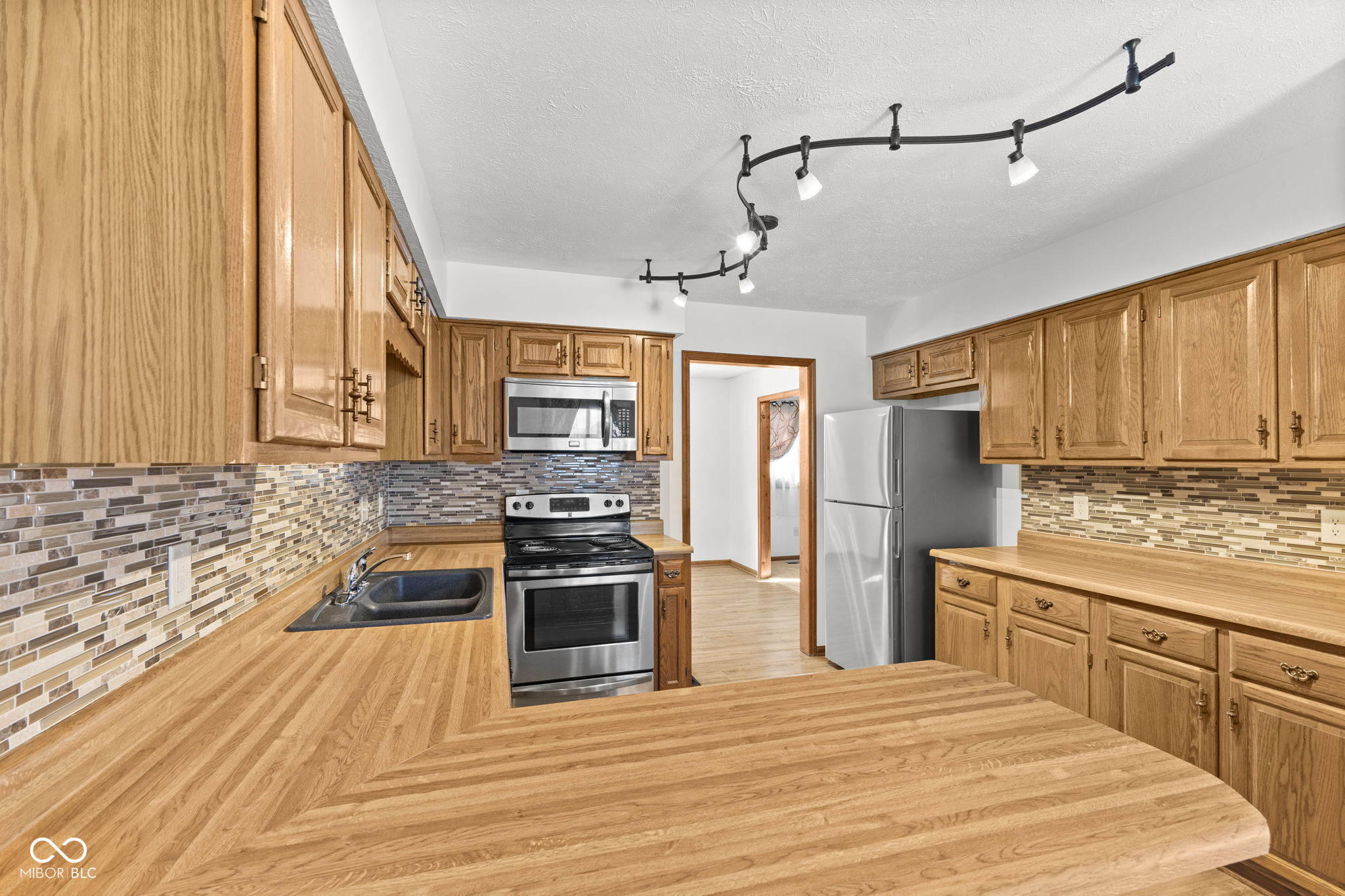 7624 Quail Ridge Drive North Plainfield, IN 46168 - Photo 12 of 43