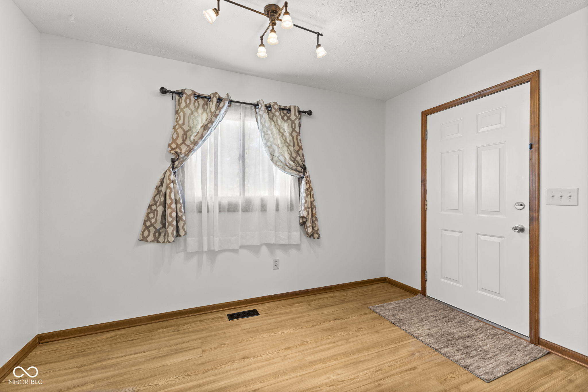 7624 Quail Ridge Drive North Plainfield, IN 46168 - Photo 17 of 43