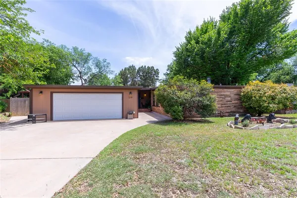 $419,000 | 109 Circle Of Holly, Abilene, TX 79605