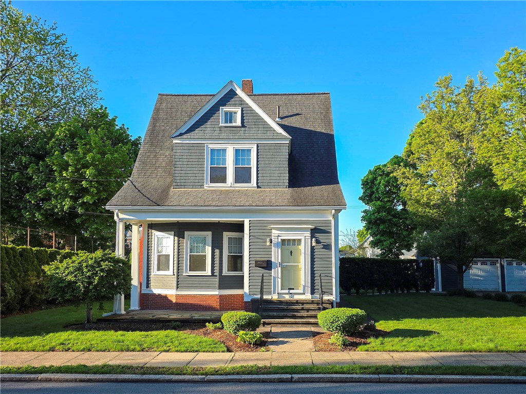 225 Hunts Avenue Pawtucket, RI 02861 - Photo 3 of 35