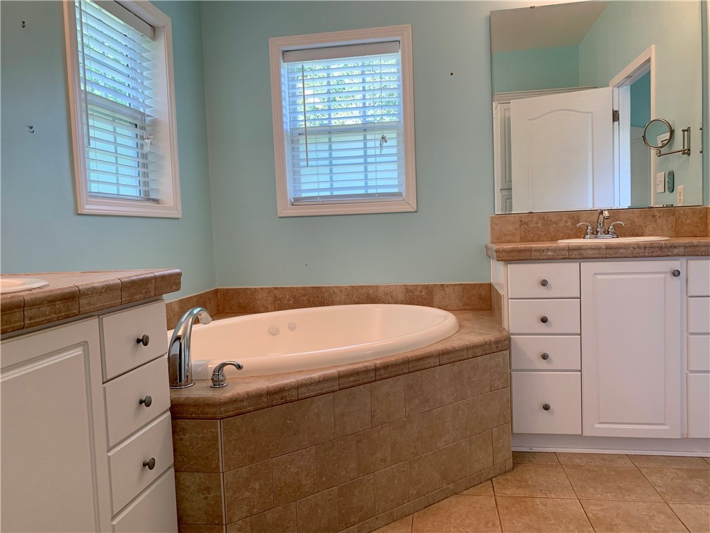 109 Ridgecrest Drive West Union, SC 29696 - Photo 17 of 42 Gallery Image 17