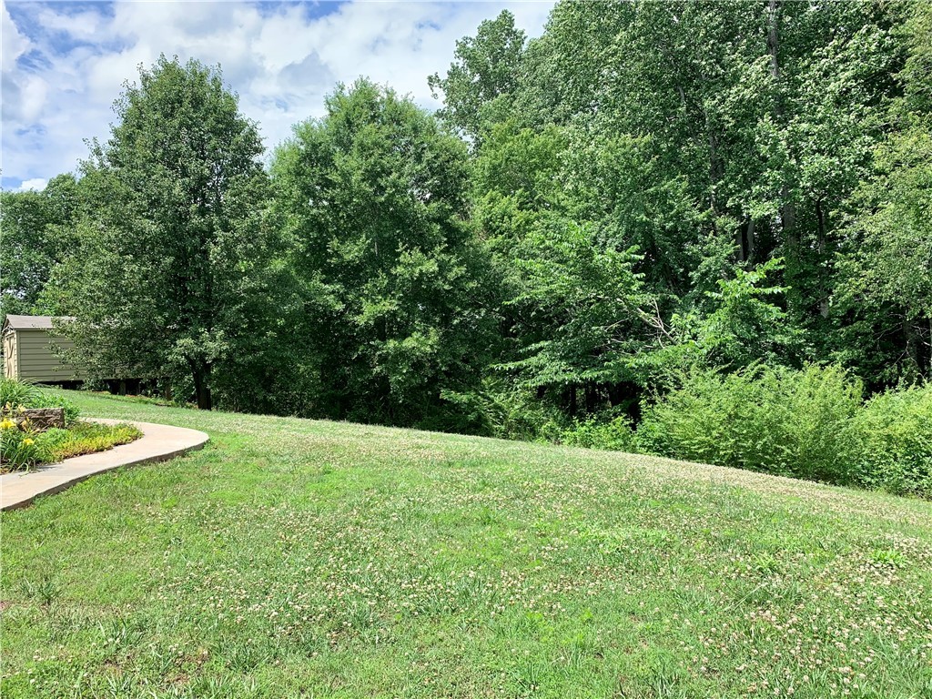 109 Ridgecrest Drive West Union, SC 29696 - Photo 35 of 42 Gallery Image 35