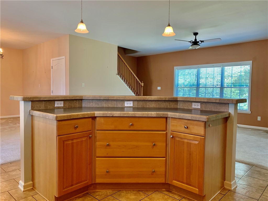 109 Ridgecrest Drive West Union, SC 29696 - Photo 8 of 42 Gallery Image 8