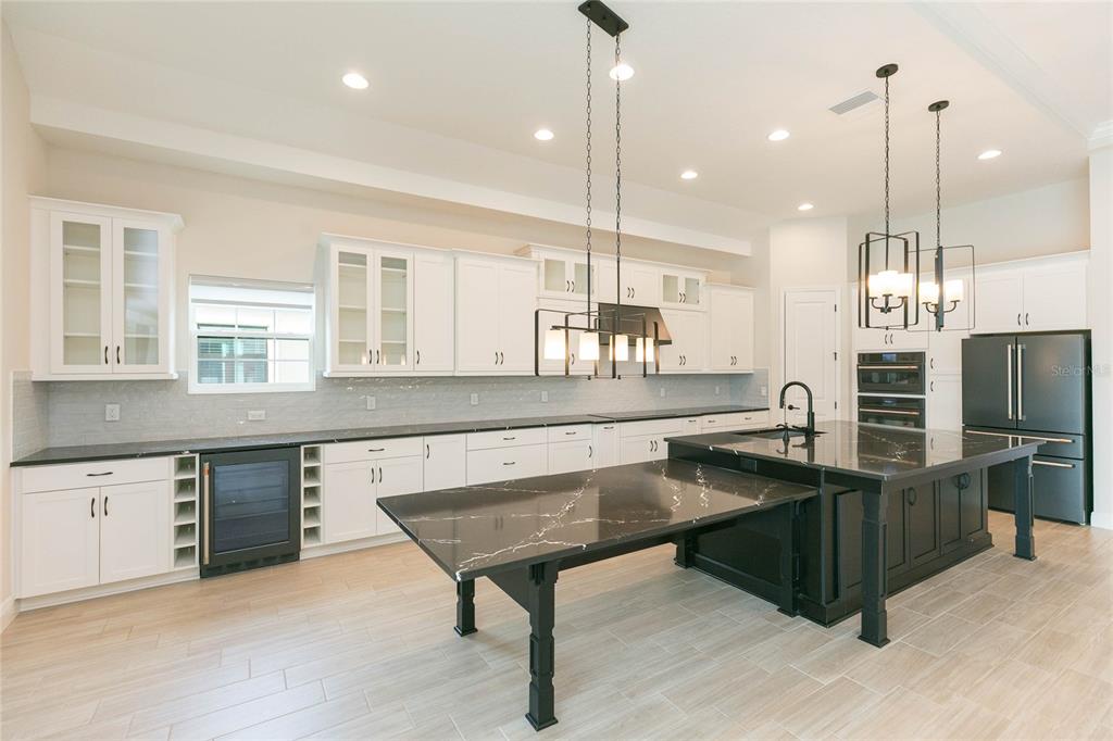 11105 Rustic Timber Loop San Antonio, FL 33576 - Photo 14 of 90